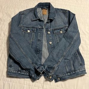 Gap women jean jacket size medium